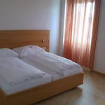 Aton Graz