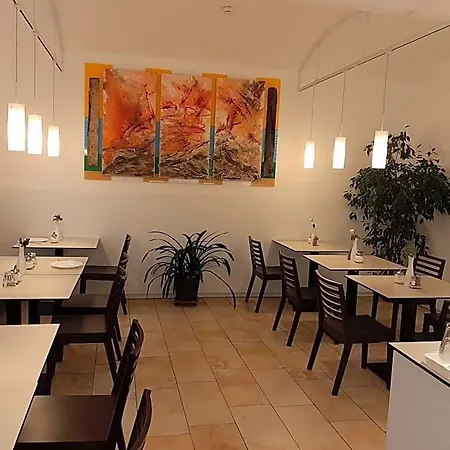 Aton Грац