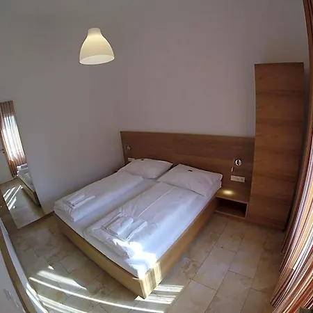 Aton Hotel