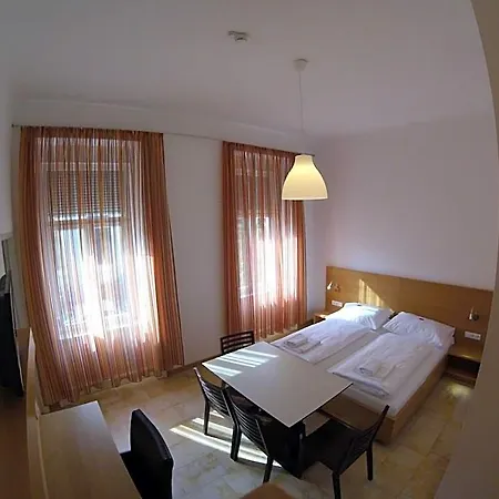 Aton 3* Graz
