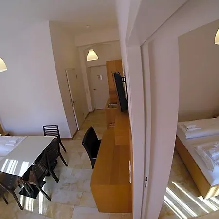 Hotel Aton 3*