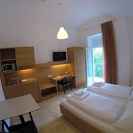 Hotel Aton 3*